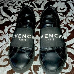 GT Batch Givenchy Paris Strap Sneakers Black